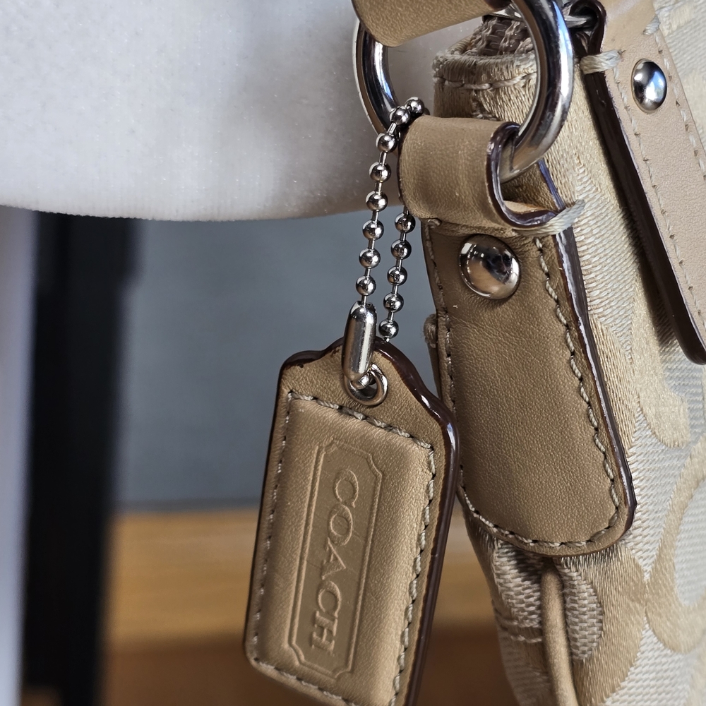 Coach Beige Crossbody Bag - Picture 5 of 11